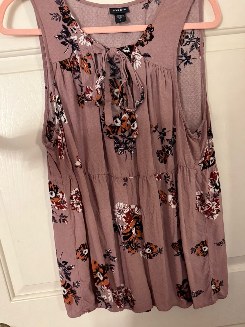 torrid dusty mauve floral tie-front sleeveless blouse size 2